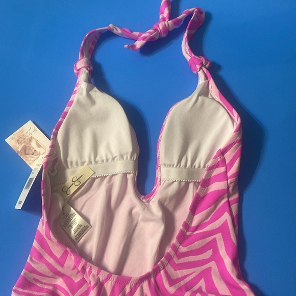 Jessica Simpson Tulip One Piece Halter Swimsuit W/Tieback, Pink, Size M NWT - Picture 4 of 7